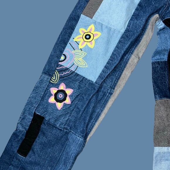 BDG High-Waisted Baggy Jean - Patched Size 25 #35 - Picture 2 of 9